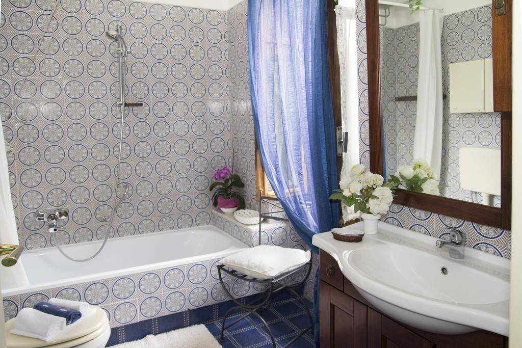 B&B Casa Carla Pinerolo Ruang foto